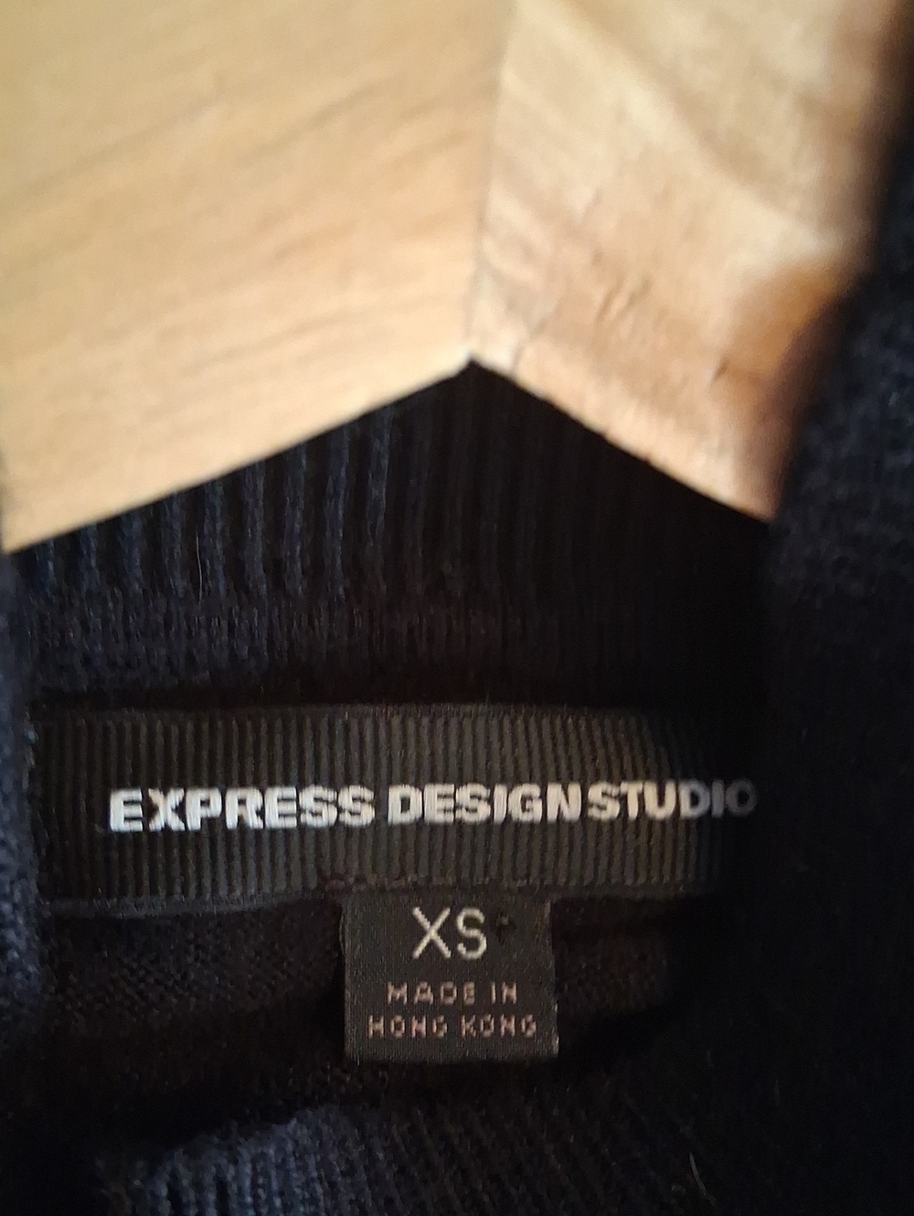 Express Designer top - Picture 3 of 4